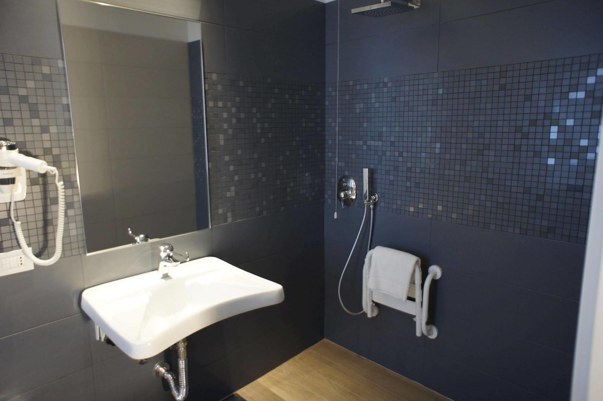 Hotel Al Veliero Pontevico Экстерьер фото