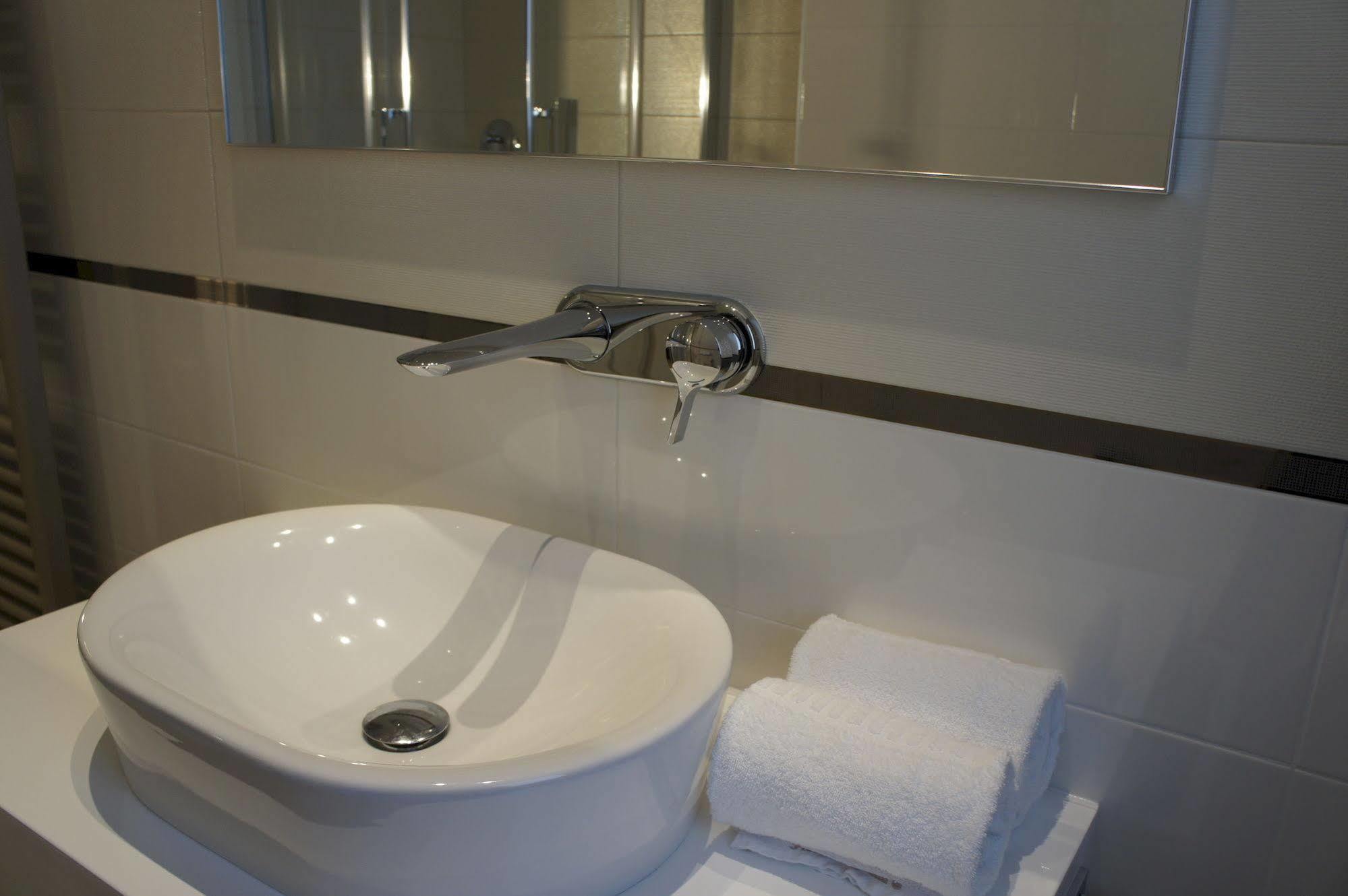 Hotel Al Veliero Pontevico Экстерьер фото